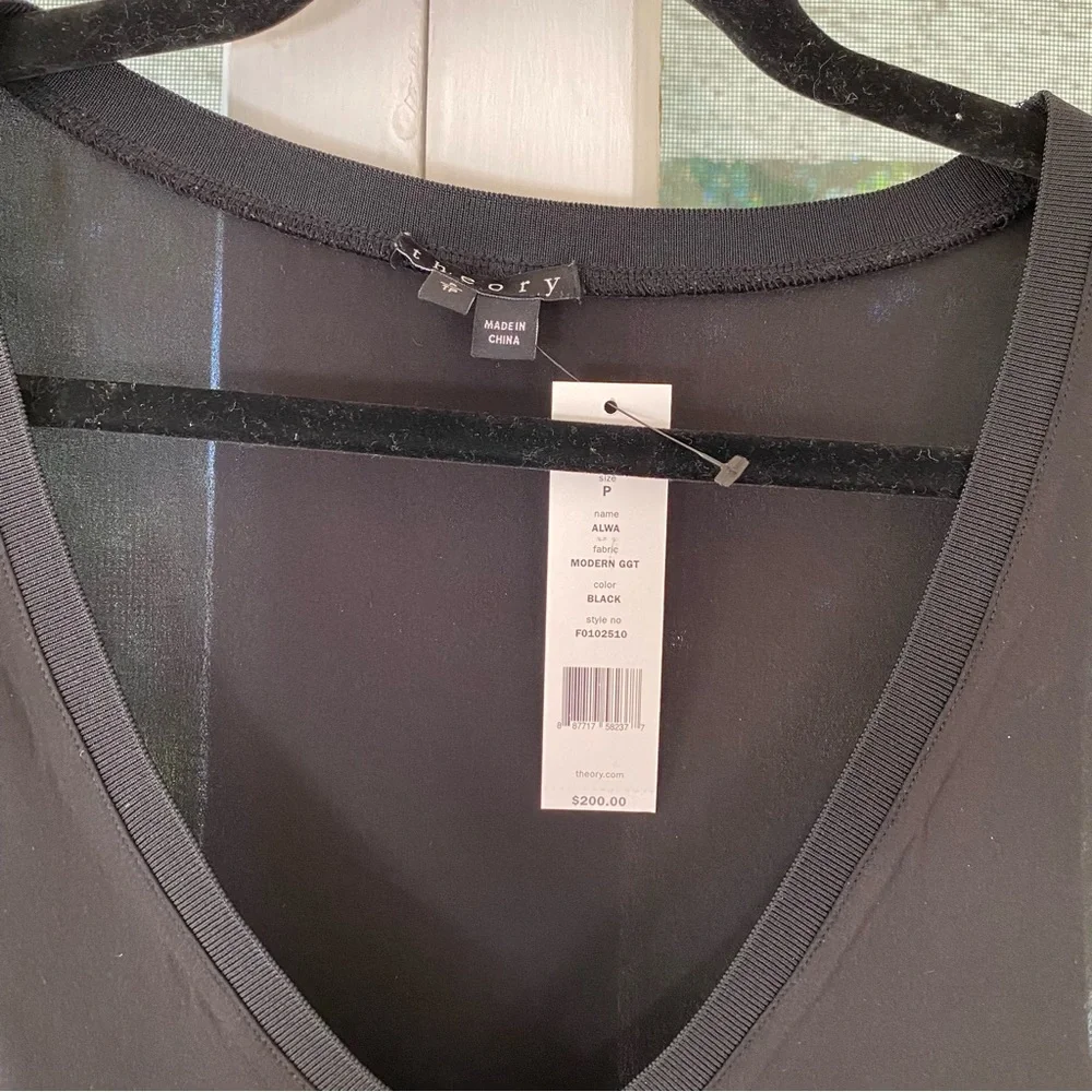 Theory Alwa Silk Modern GGT Black V-Neck Tank Top - Picture 5 of 7